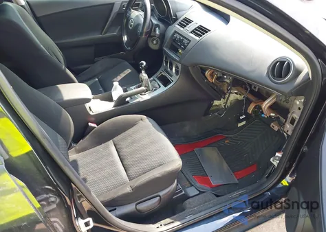 2010 Mazda 3 I z USA, uszkodzony, nr VIN JM1BL1SF3A1237620